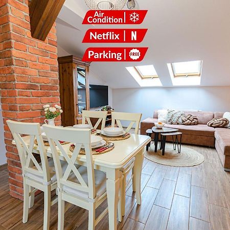 Bronowicka Premium Apartment - 52M2 With Private Parking Krakow Bagian luar foto