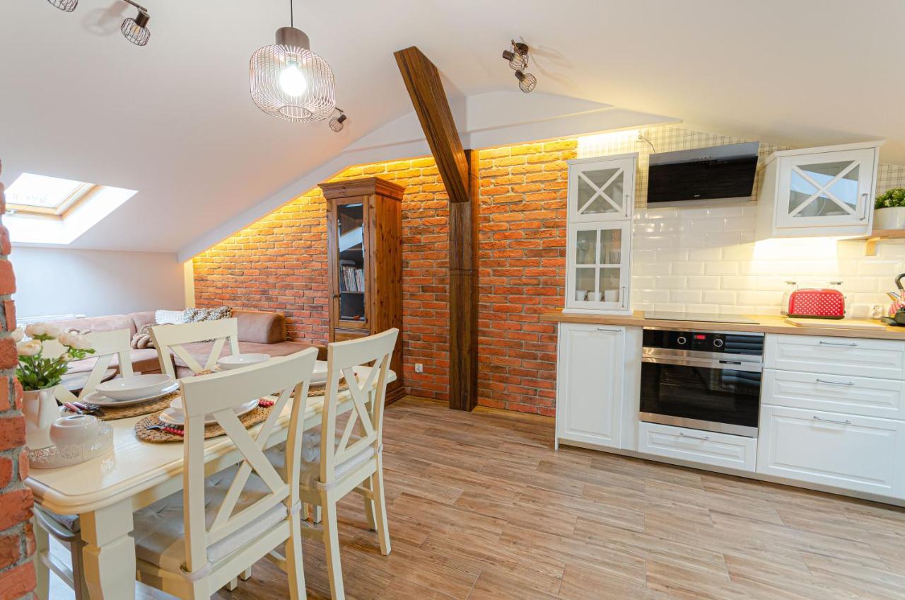 Bronowicka Premium Apartment - 52M2 With Private Parking Krakow Bagian luar foto